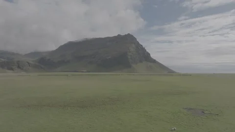 ICELAND MOUNTAIN Stock-Footage 328151485
