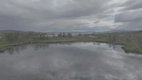 ICELANDIC LAKE Stock-Footage 328151456