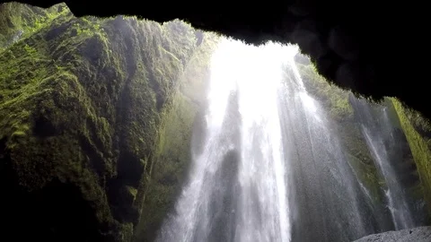 Icelanic Waterfall Video stock 92406095