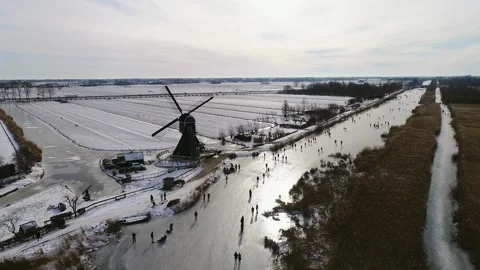 Iceskating in Dutch winter Stock Footage 289908040