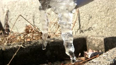 Icicles in downspout Stock-Footage 10758532