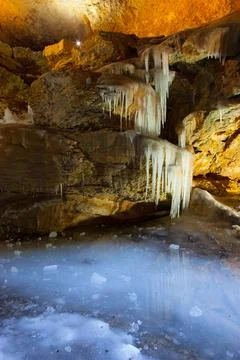 Icicles in a Frozen Cave 스톡 사진