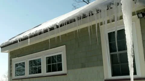 Icicles on House Melting 스톡 동영상 21378878