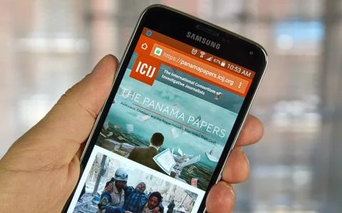 ICIJ web page Stock Photos