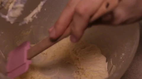 Icing being prepared 库存影片 39435160