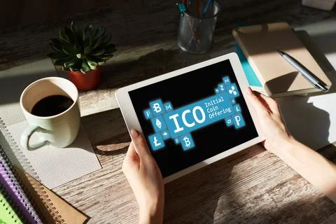 ICO - initial coin offering. Cryptocurrency, Blockchain. Fintech, modern 스톡 사진