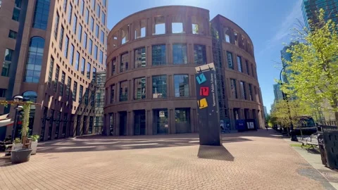 Iconic Architecture of Vancouver Public Library Central Branch in Downtown 库存影片 333551026