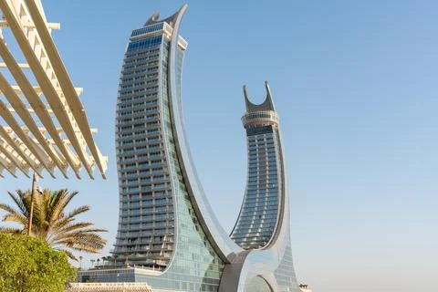 Iconic crescent Katara Towers in Lusail Qatar. 库存照片