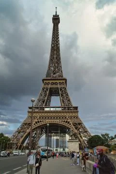 Iconic Eiffel Tower in Paris Fotos Stock