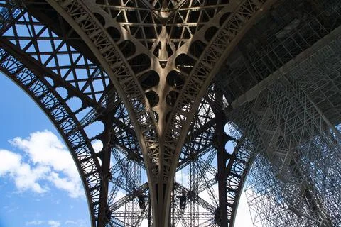 Iconic Eiffel Tower in Paris Fotos Stock