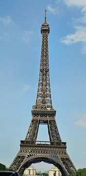 The iconic Eiffel Tower in Paris Foto stock