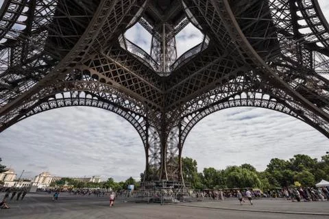 The iconic Eiffel tower as seen from below 스톡 사진