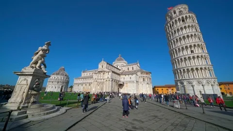 The iconic leaning tower of Pisa. Time lapse video. Stock Footage 124610271