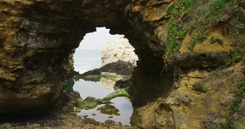 Iconic View Of The Grotto, Australia Stock Footage 330250644