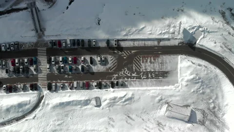 Icy parking Vídeo Stock 138054282