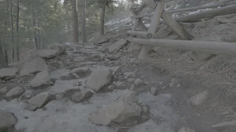 Icy rocky trail Video stock 230113685
