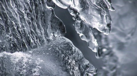 Icy waterfall Stock-Footage 650832