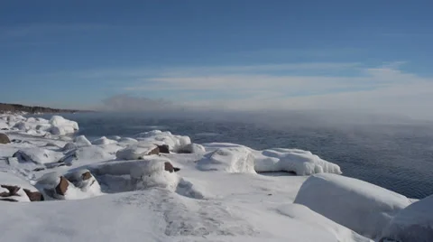 Icy waters 库存影片 34529707