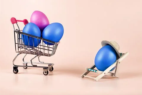 The idea of home delivery of purchases for Easter, on a rose background Stock Photos