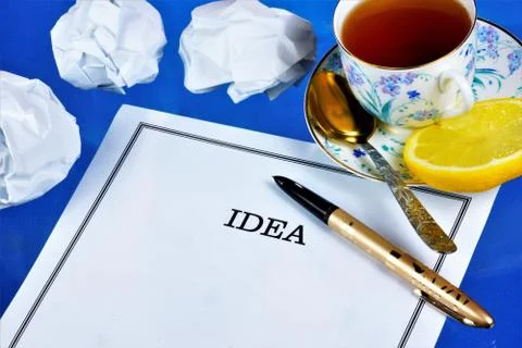 An idea is an unexpected thought, a concept generalizing experience reflectin Stock Photos