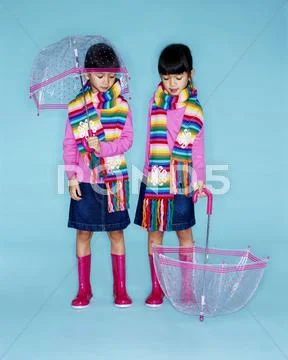 Identical twin sisters Stock Photos