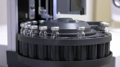 Identification of toxic elements in any environment. Video stock 119137937