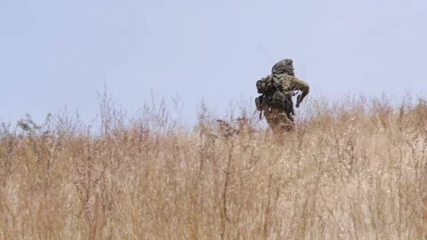 IDF soldiers running  스톡 동영상 168409768