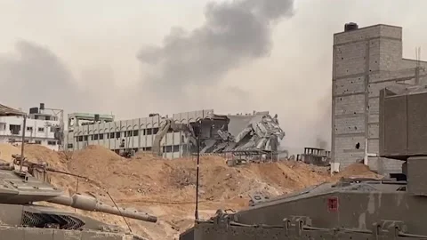IDF Uncovers Weapons Cache and Explosives Lab in Gaza Strip 스톡 동영상 255045425