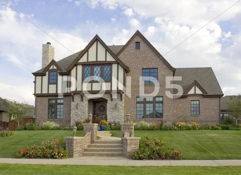 Idyllic Luxury Home Stock Photos