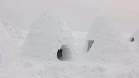 Igloo settlement in Siberia tundra. Stock-Footage 72743421