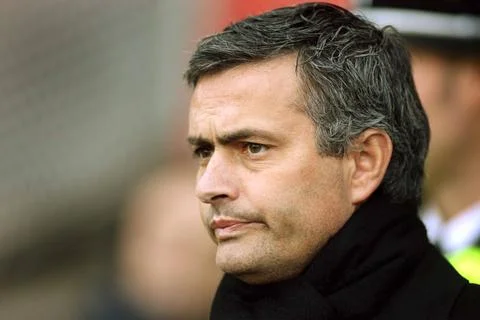 Ihn Middlesbrough V Chelsea 11/02/06. Chelsea Manager Mourinho Watches His Team  Stock Photos