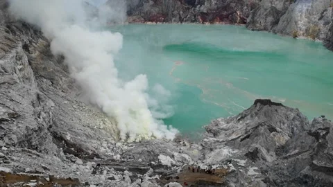 Ijen Crater, Banyuwangi, East Java, Indonesia 動画素材 346836942