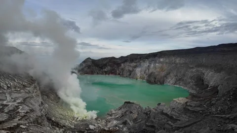 Ijen Crater, Banyuwangi, East Java, Indonesia Видео 346836952
