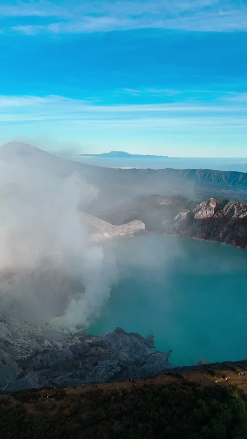 The Ijen volcano complex on Java. 스톡 동영상 314483673
