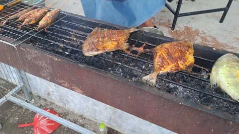 Ikan bakar kom~2 Video stock 340545547
