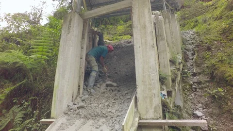 Ilegal Worker Almost Falling To A Dump Truck Stock Footage 94736482