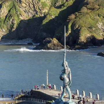 ILFRACOMBE, DEVON/UK - OCTOBER 19 : View of Damien Hirst's Verity at Ilfracombe Stock Photos