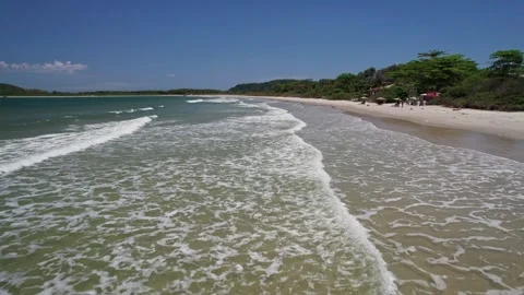 Ilha do Mel Beach Waves Aerial View, Pristine Shore, Sunny Day 스톡 동영상 336455767