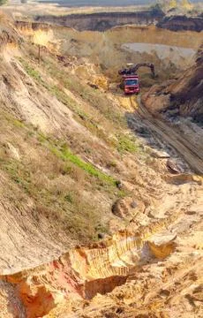 Illegal mining of sand in a quarry. Foto stock