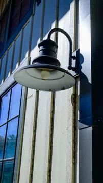 Illuminated decorative lighting elements on the exterior faade of the Red F.. Foto stock