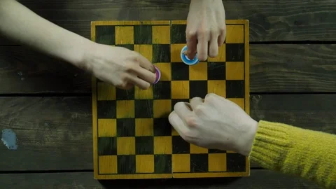 Illustration of startups on the example of launching tops on a chessboard. Stock-Footage 129555422