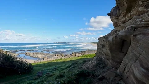 Iluka Bluff Cliff and dramatic coastal views and iconic landscapes within B.. Stock-Footage 282632922