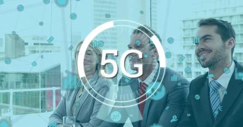 Image of 5G digital interface with network of connections and icons over Foto stock
