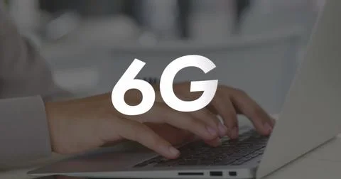 Image of 6g text over hands using laptop Foto stock