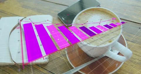 Image of arrow on falling graph over coffee cup, notepad, pen and cellphone on Foto stock