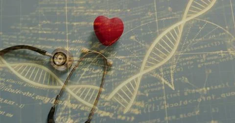 Image of data processing and dna strands over heart and stethoscope Foto stock