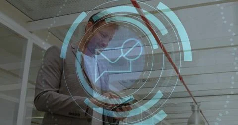 Image of data processing and envelope over caucasian man using smartphone Foto stock