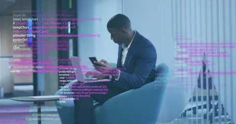 Image of data processing over african american businessman using smartphone Foto stock