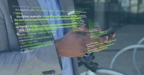 Image of data processing over african american businessman using smartphone Foto stock