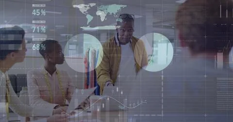 Image of data processing over african american man discussing with diverse Foto stock